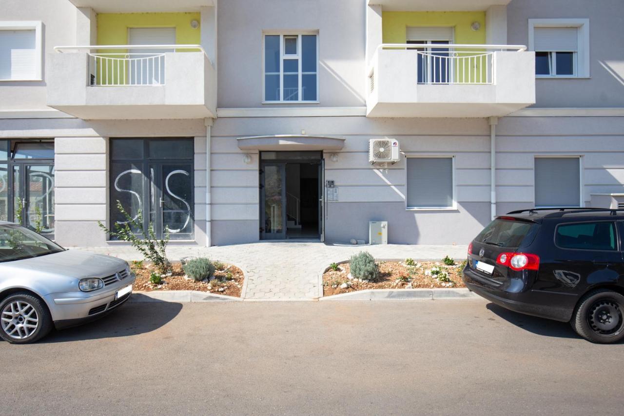 Apartmani Dolina Sunca Мостар Екстер'єр фото